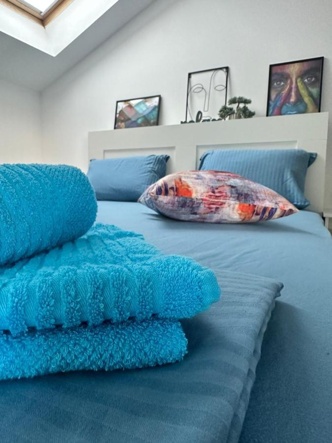 Blue Central Apartment Veliko Tărnovo Esterno foto