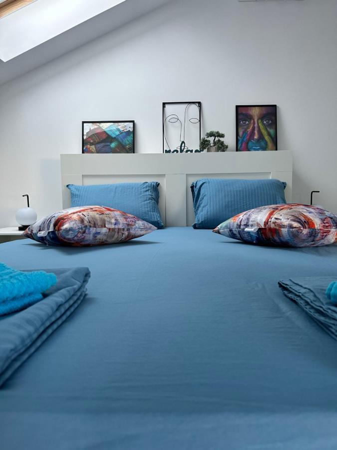 Blue Central Apartment Veliko Tărnovo Esterno foto